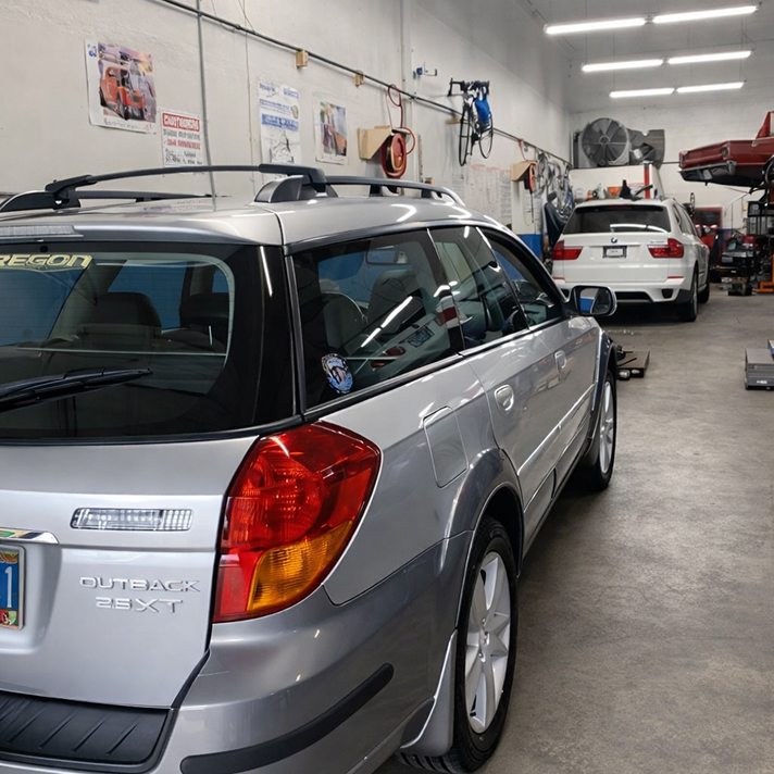 A modern business website template showcasing services and contact information.